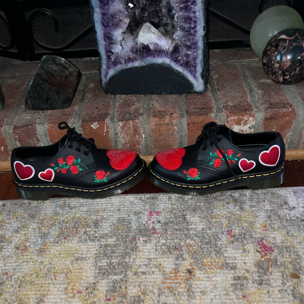 NWOT Dr. Martens Oxfords - Picture 3 of 6
